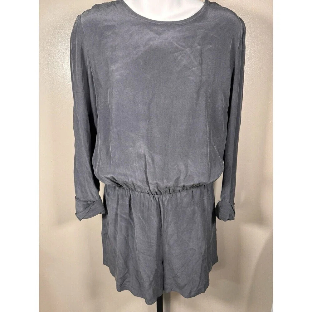 Club Monaco Gray 100% Silk Shorts Romper 3/4 Sleeve Minimalist Neutral Classy 6